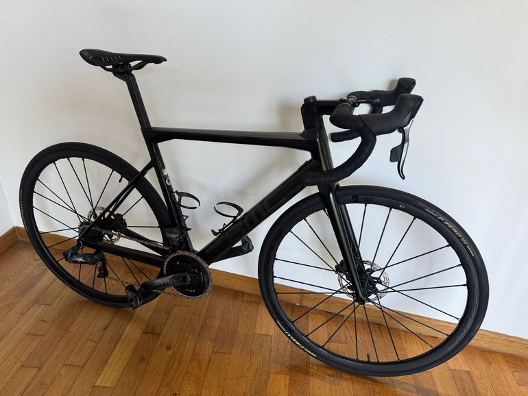 Used BMC Teammachine SLR01 DISC THREE 2020 2020 Road & Gravel, Negro — image 1 of 11