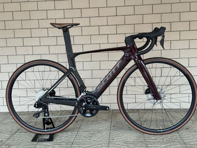Brugt Scott Foil Shimano 105 Di2 2023 Road & Gravel — billede 1 af 9
