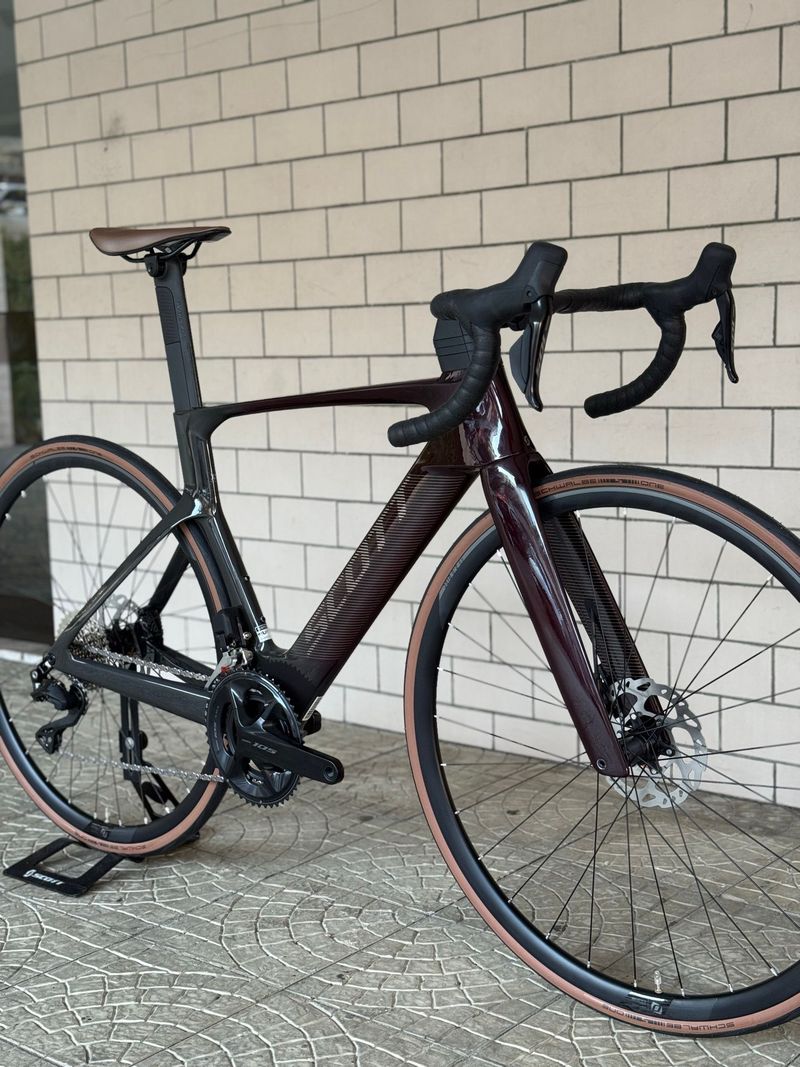 Brugt Scott Foil Shimano 105 Di2 2023 Road & Gravel — billede 5 af 9