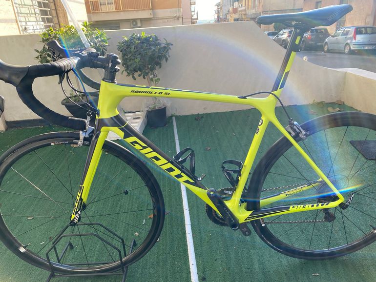 Used Giant TCR Advanced SL 2 2016 2016 Road & Gravel, White — image 3 of 7