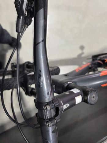 Used Trek Procaliber 9.7 2018 2018 Mountainbike, Red, 27.5, 29 — image 7 of 11