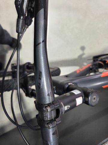 Used Trek Procaliber 9.7 2018 2018 Mountainbike, Red, 27.5, 29 — image 7 of 11