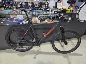 Used Trek Procaliber 9.7 2018 2018 Mountainbike, Red, 27.5, 29 — image 11 of 11