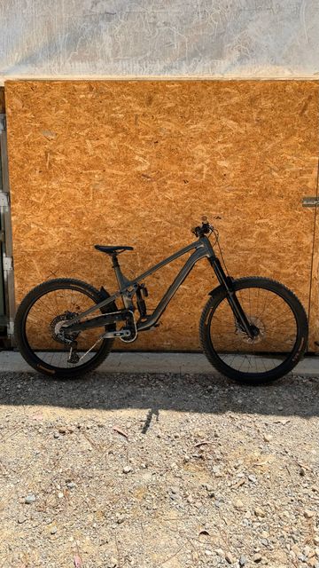 Brugt Trek Slash SRAM GX Eagle AXS 2025 Mountainbike — billede 1 af 6