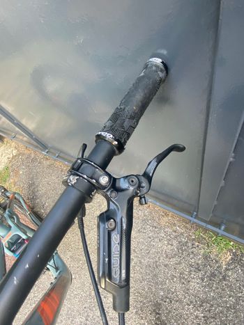 Used Giant Reign 2 2018 2018 Mountainbike, Grigio chiaro — image 7 of 7