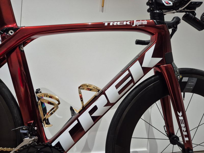 Używany Trek Madone SL 6 2019 2019 Road & Gravel — zdjęcie 4 z 19