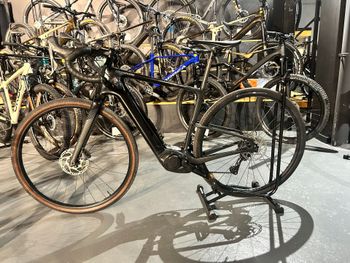 Used Cannondale Topstone Neo Carbon 2 2023 2023 Road & Gravel — image 2 of 4