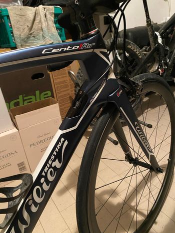 Used Wilier Cento1air Shimano Ultegra 2018 Road & Gravel, Blu — image 2 of 5