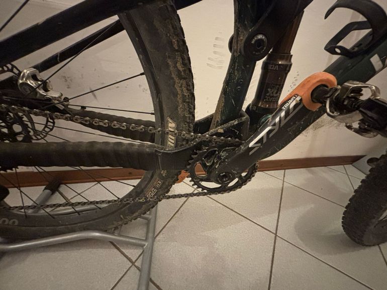 Used Lee Cougan Air 2022 Mountainbike, Verde — image 2 of 3