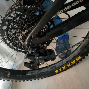 Used Santa Cruz Heckler S / Carbon CC / MX 2021 2021 Mountainbike, Black, 29, 27.5 — image 4 of 7