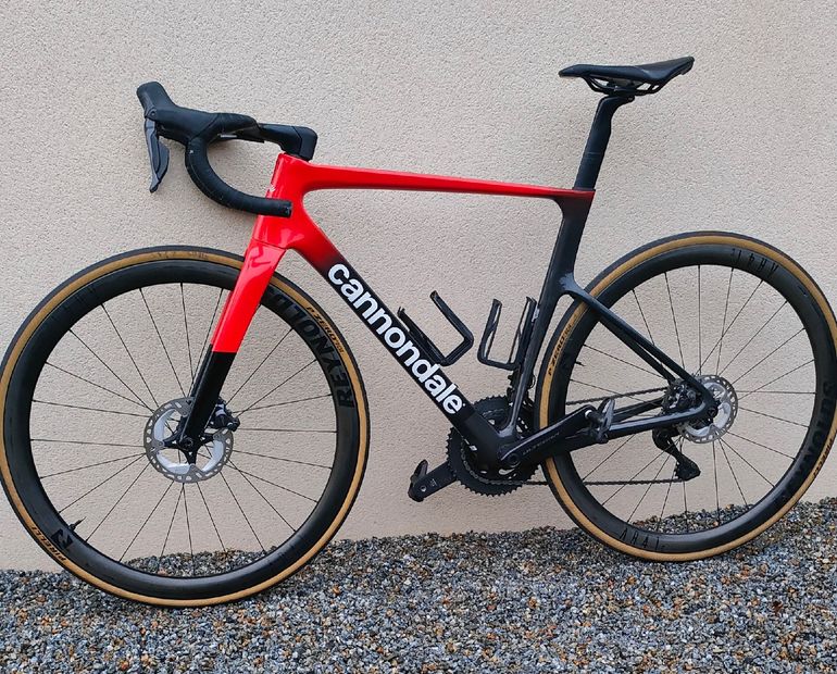 Cannondale Supersix EVO HM 2025 Road & Gravel d'occasion — image 2 sur 4