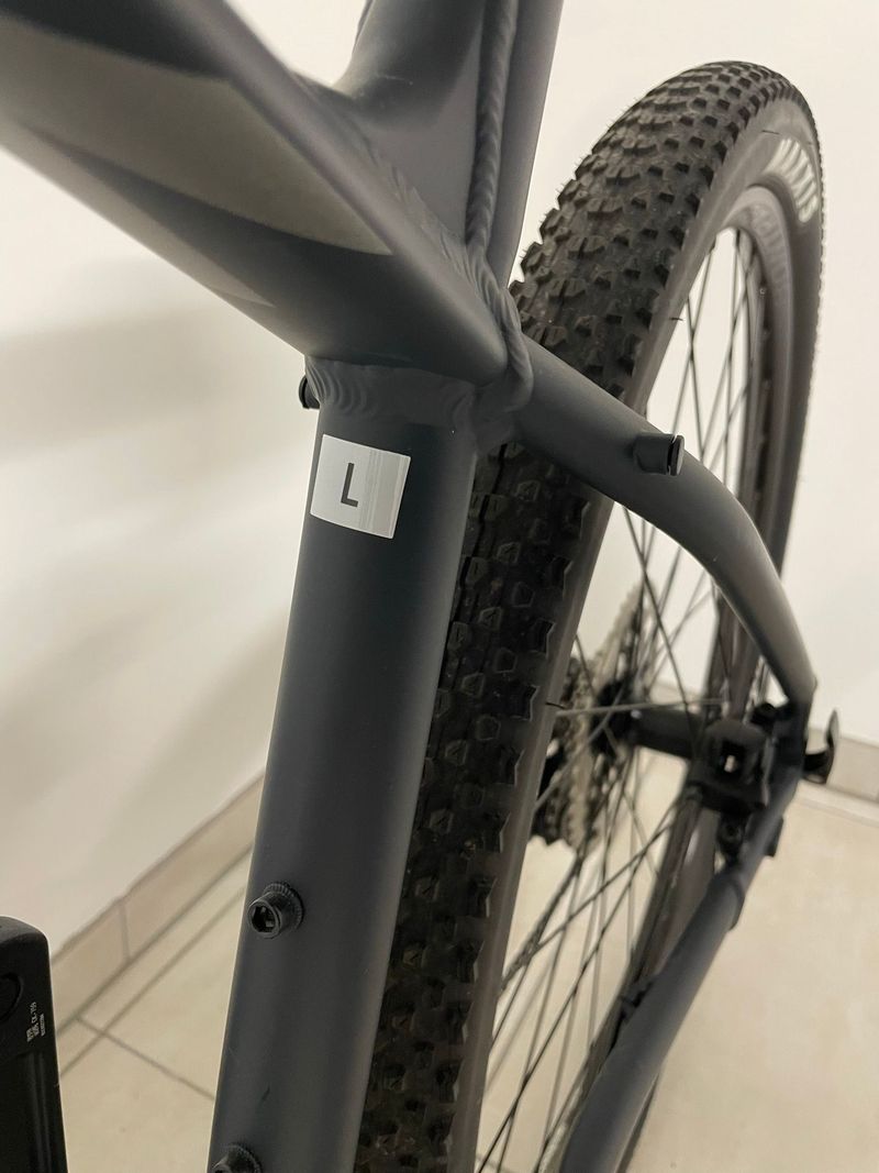 Used Trek Marlin 7 2022 2022 Mountainbike, Blue, 27.5, 29 — image 5 of 6