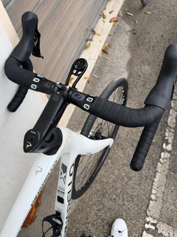 Gebrauchtes Pinarello X1 105 2024 2024 Road & Gravel, Weiß — Bild 3 von 3