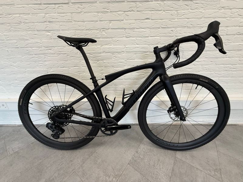 Specialized Diverge STR Expert 2024 2024 Road & Gravel d'occasion