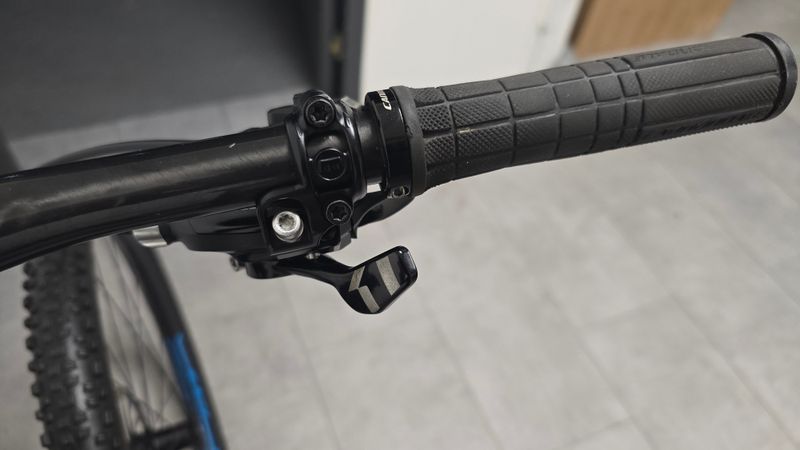 Używany Cannondale F-Si 2015 2015 Mountainbike — zdjęcie 6 z 7