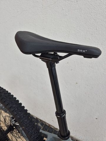 Used Transition Spire 2022 Mountainbike, Light Gray — image 4 of 8