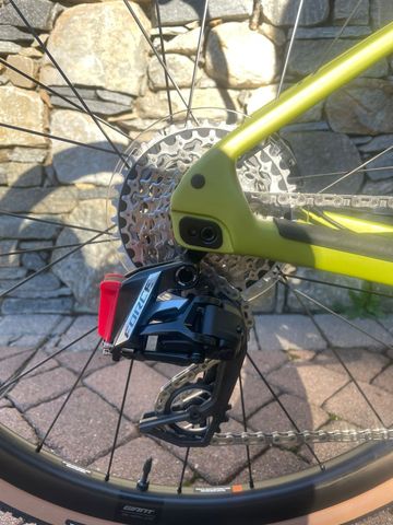 Tweedehands Giant Revolt Advanced Pro 0 2026 2026 Road & Gravel — afbeelding 16 van 18