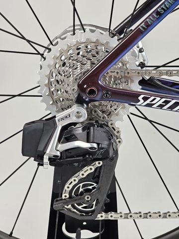 Used Specialized Tarmac SRAM Red eTap AXS 2026 Road & Gravel, Purple — image 10 of 20
