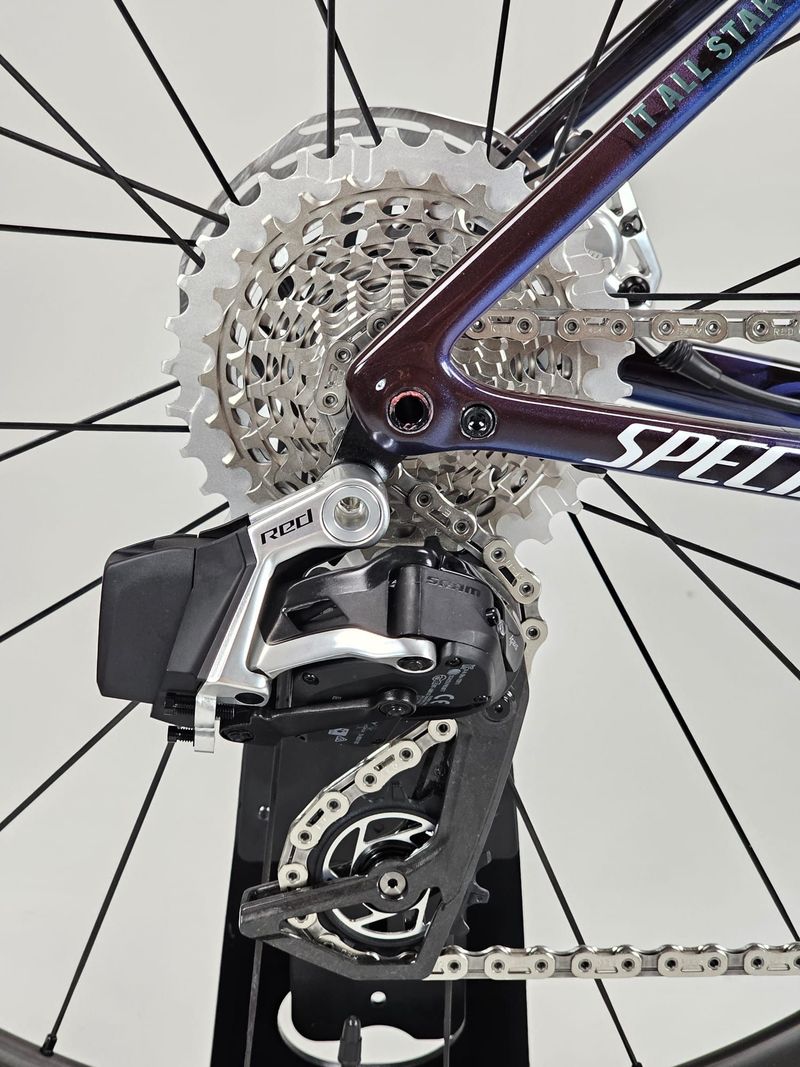 Used Specialized Tarmac SRAM Red eTap AXS 2026 Road & Gravel, Purple — image 10 of 20