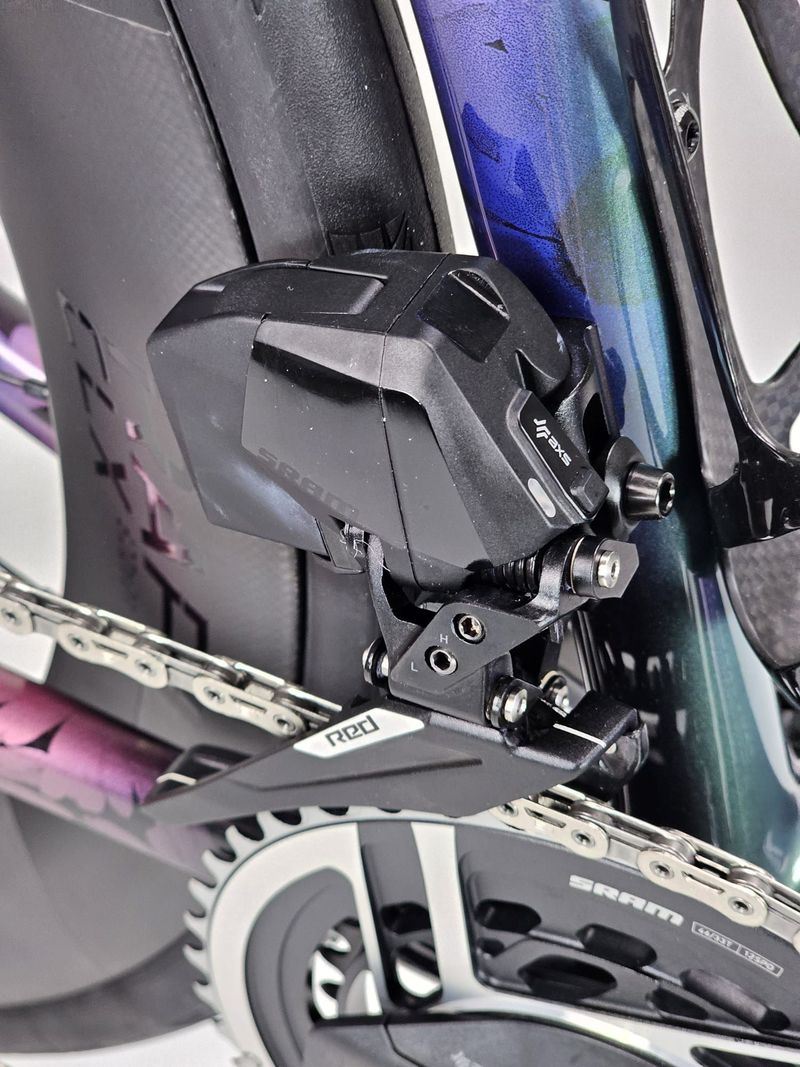Used Specialized Tarmac SRAM Red eTap AXS 2026 Road & Gravel, Purple — image 11 of 20