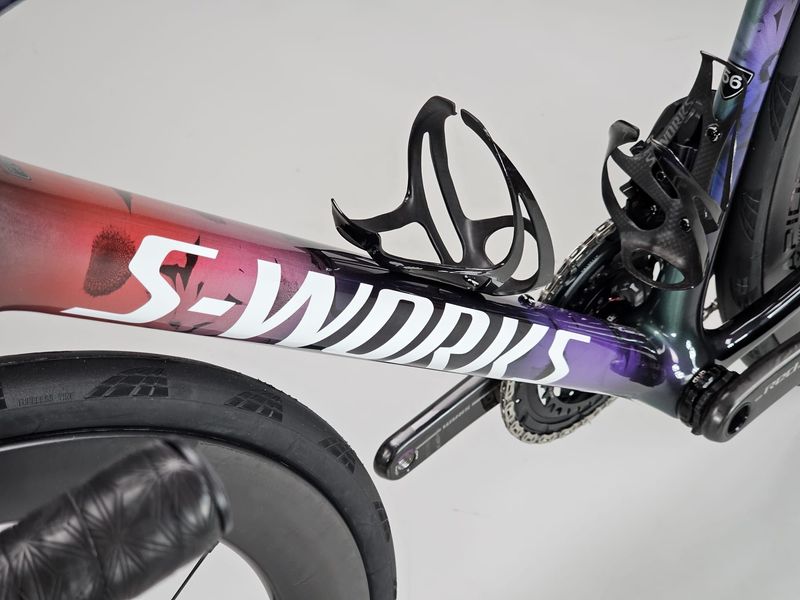Used Specialized Tarmac SRAM Red eTap AXS 2026 Road & Gravel, Purple — image 18 of 20
