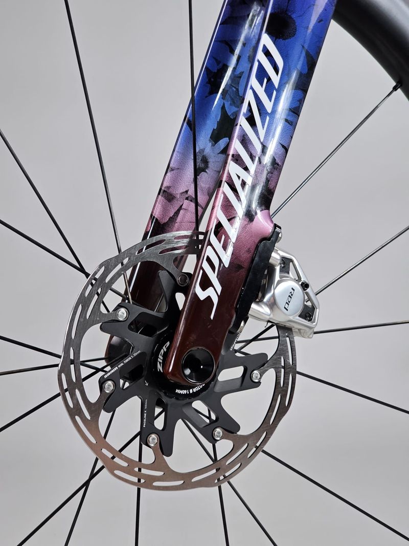 Used Specialized Tarmac SRAM Red eTap AXS 2026 Road & Gravel, Purple — image 3 of 20