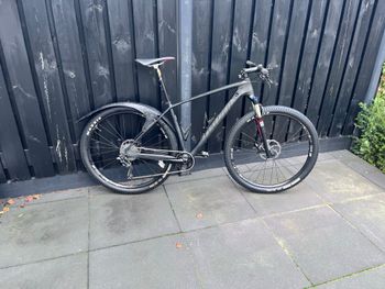 Used Specialized Stumpjumper Comp Carbon 29 2015 2015 Mountainbike, Black, 29 — image 1 of 4