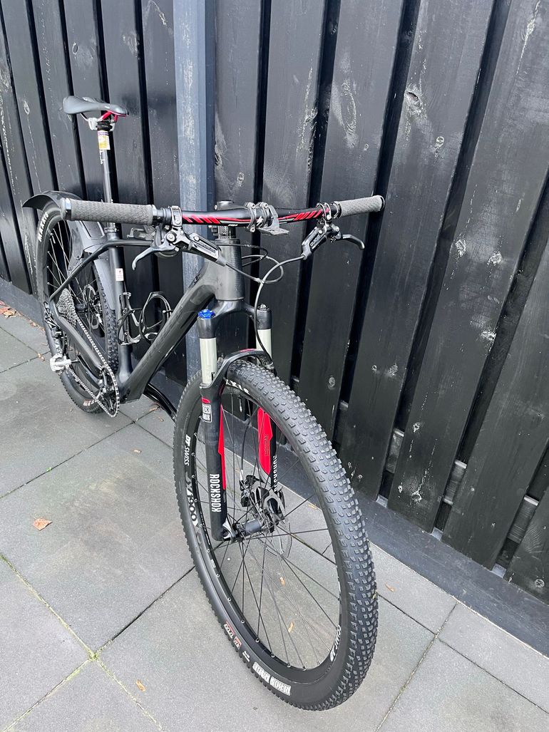 Used Specialized Stumpjumper Comp Carbon 29 2015 2015 Mountainbike, Black, 29 — image 4 of 4