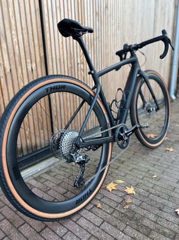 Used Specialized Diverge Comp Carbon 2021 2021 Road & Gravel, Black — image 3 of 15