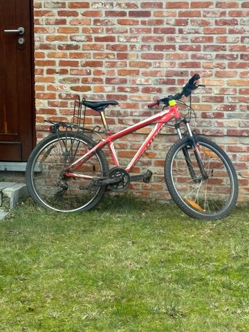 Brugt Specialized Hotrock 24 XC Disc 2016 2016 Youth — billede 1 af 3