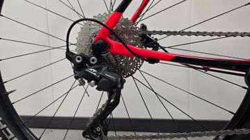 Cannondale F-Si Carbon 4 2017 2017 Mountainbike usato, Rosso — immagine 2 di 7