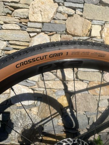 Used Giant Revolt Advanced 2 2026 2026 Road & Gravel, Black — image 10 of 12