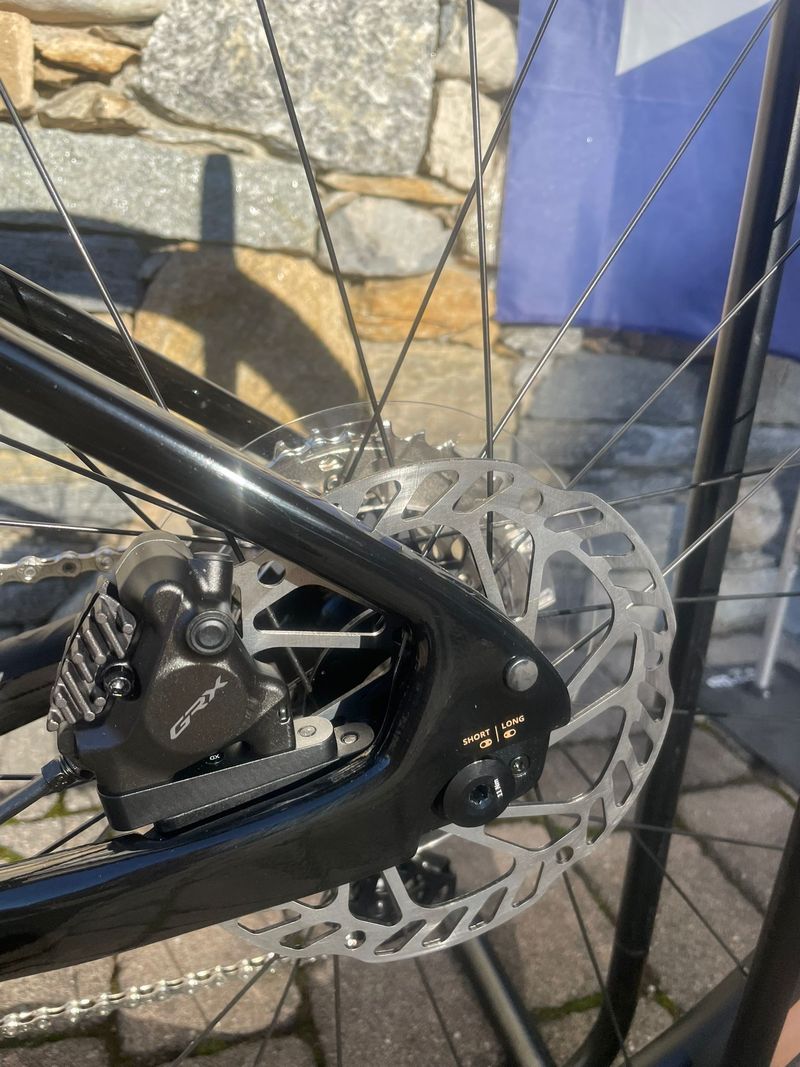 Used Giant Revolt Advanced 2 2026 2026 Road & Gravel, Black — image 12 of 12