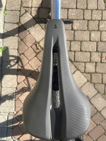 Tweedehands Giant Revolt Advanced 1 2026 2026 Road & Gravel — afbeelding 8 van 14