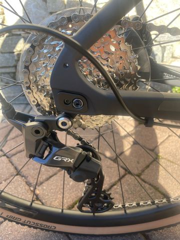 Used Giant Revolt 0 2026 2026 Road & Gravel, Black — image 3 of 11