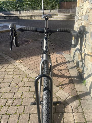 Used Giant Revolt 0 2026 2026 Road & Gravel, Black — image 8 of 11