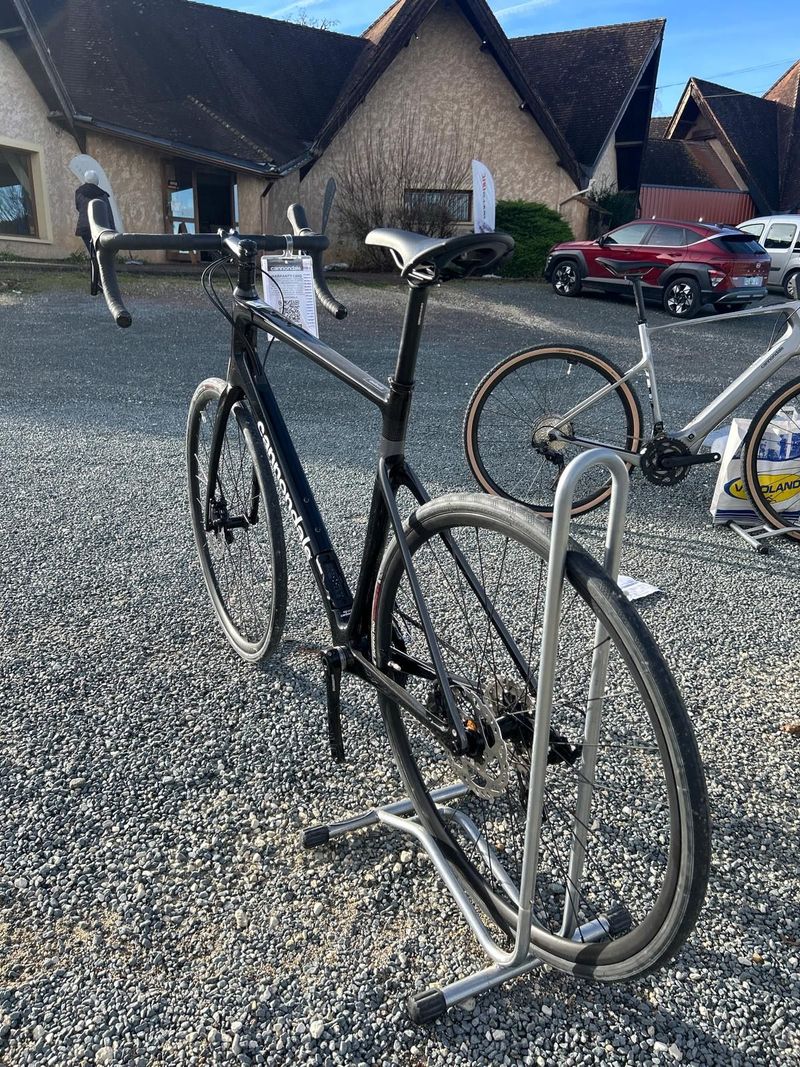 Cannondale Synapse Carbon 3 L 2025 2025 Road & Gravel usato, Nero — immagine 4 di 5