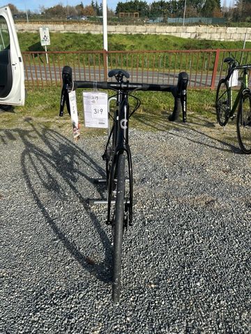 Cannondale Synapse Carbon 3 L 2025 2025 Road & Gravel usato, Nero — immagine 2 di 5