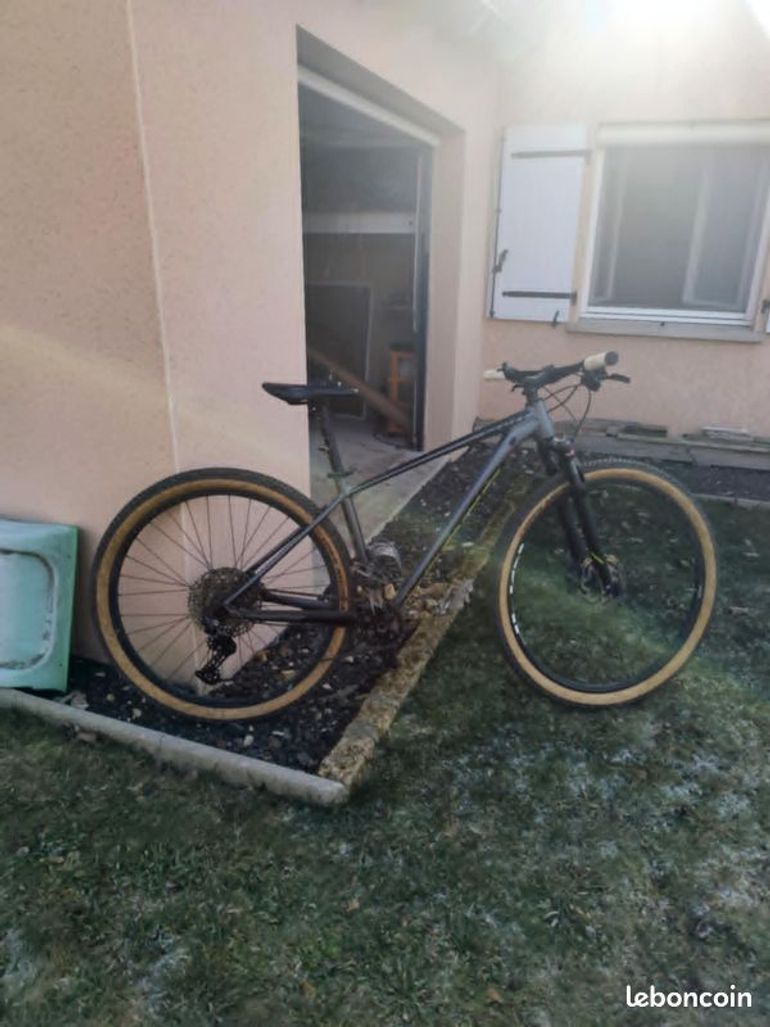 Used Scott Scott Scale 2021 Mountainbike — image 3 of 3