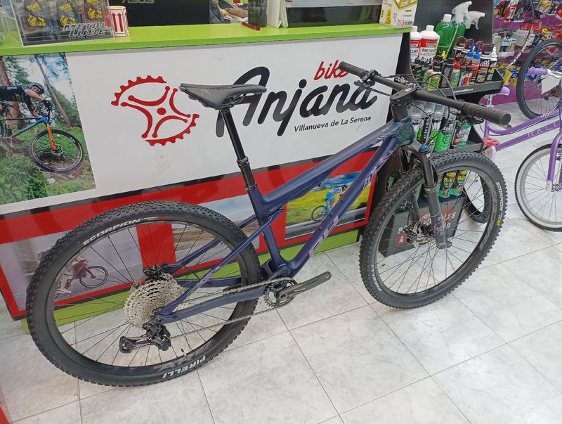 BH LYNX SLS 2026 Mountainbike de segunda mano, Morado — imagen 2 de 7