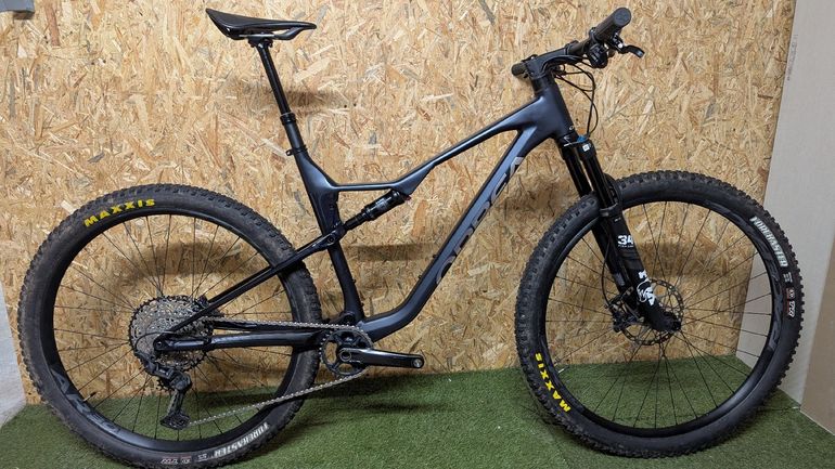 Used Orbea OIZ H10 2023 2023 Mountainbike — image 1 of 5