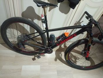 Used Specialized Epic 2019 Mountainbike, Black — image 2 of 9