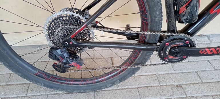 Used Specialized Epic 2019 Mountainbike, Black — image 8 of 9