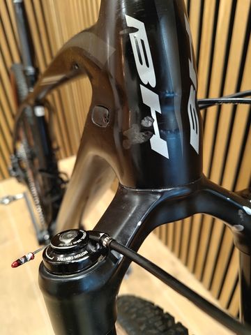 Gebrauchtes BH Ultimate Evo 8.5 2020 2020 Mountainbike, Schwarz, 29 — Bild 8 von 20