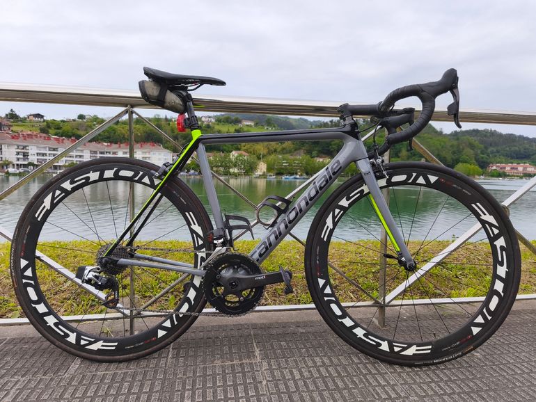 Used Cannondale SuperSix EVO Hi-MOD RED ETap 2016 Road & Gravel, Light Gray — image 1 of 2