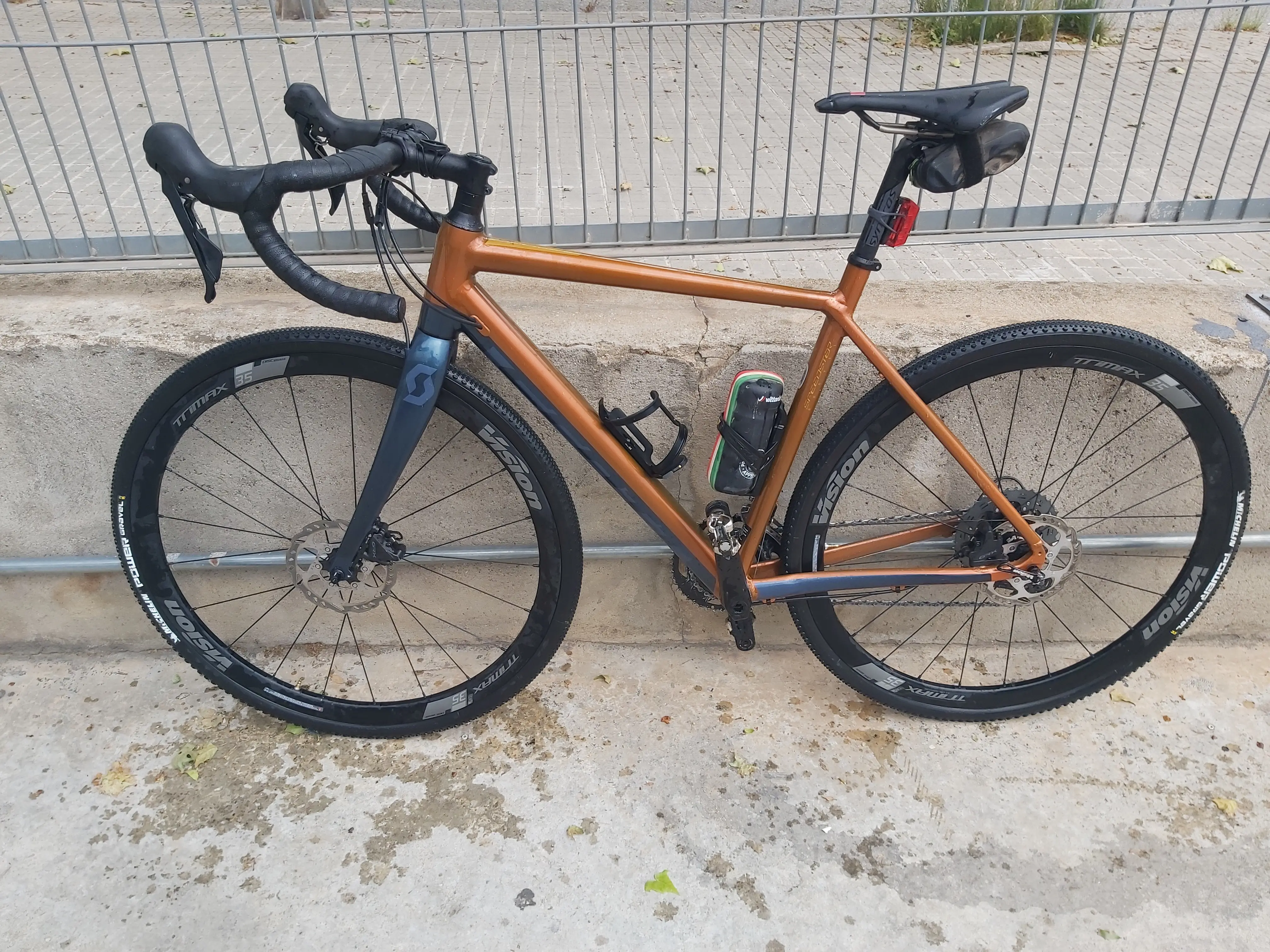 Gravel bike cheap scott speedster 20