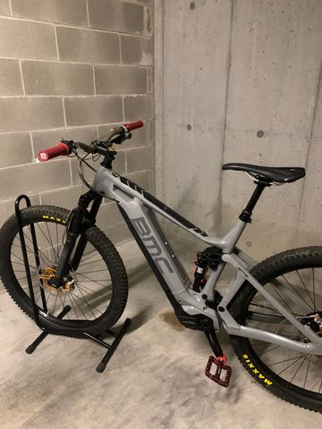 Gebrauchtes Bmc Soeedfox Amp 2022 Mountainbike, Hellgrau — Bild 1 von 5