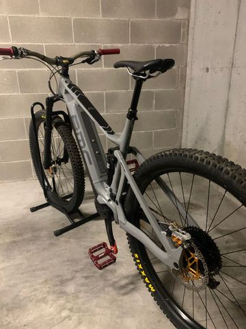 Gebrauchtes Bmc Soeedfox Amp 2022 Mountainbike, Hellgrau — Bild 2 von 5