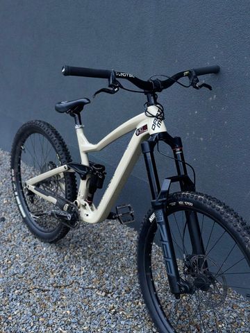 Używany Dartmoor Thunderbird Superenduro 2022 Mountainbike — zdjęcie 8 z 9