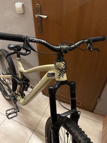 Używany Dartmoor Thunderbird Superenduro 2022 Mountainbike — zdjęcie 2 z 9